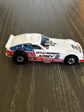 Vintage 1977 Mattel Don “Snake” Prudhomme Army Dragster Die-Cast Toy Car 3”